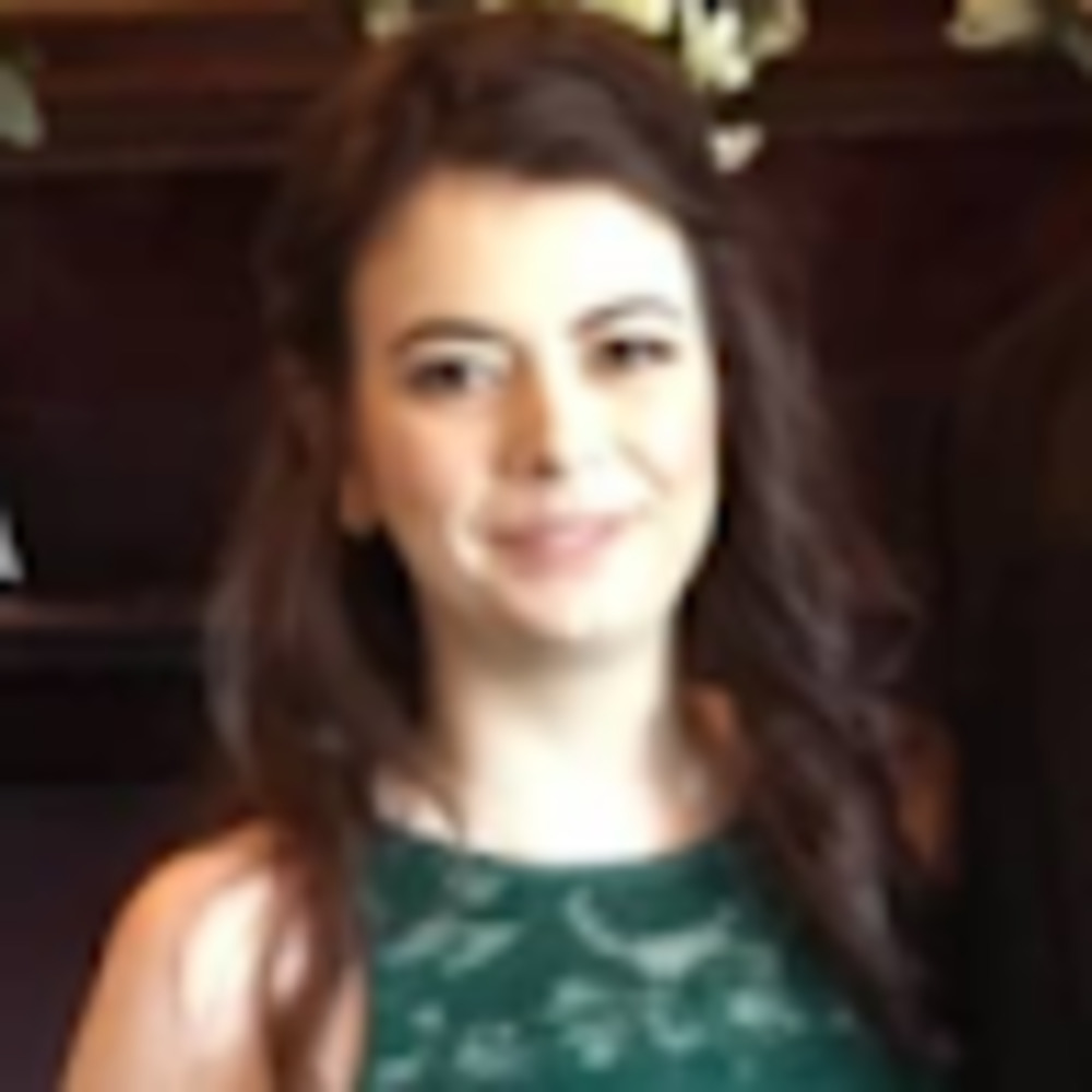 Meet your Posher, Alexis